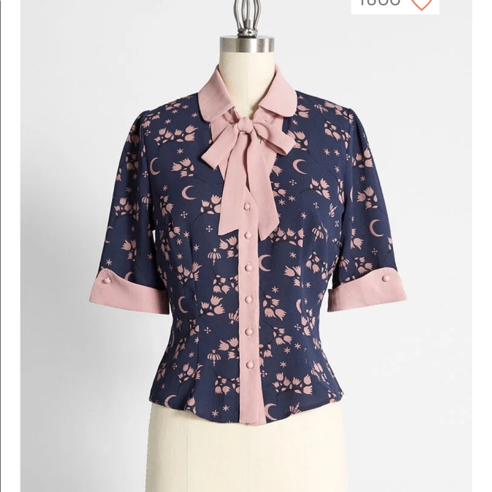 Collectif Eleanor Moonflower Star Print Blouse